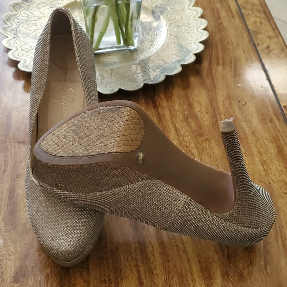 Jessica Simpson Pumps - Picture 3 of 5